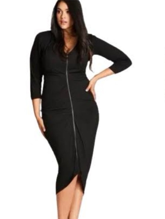 City Chic Dresses & Skirts - City Chic Black Ruched Zip-Front body con Dress